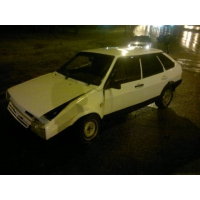 Продам а/м ВАЗ 2109 битый